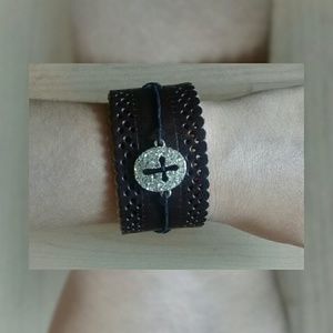 Genuine lether cuff